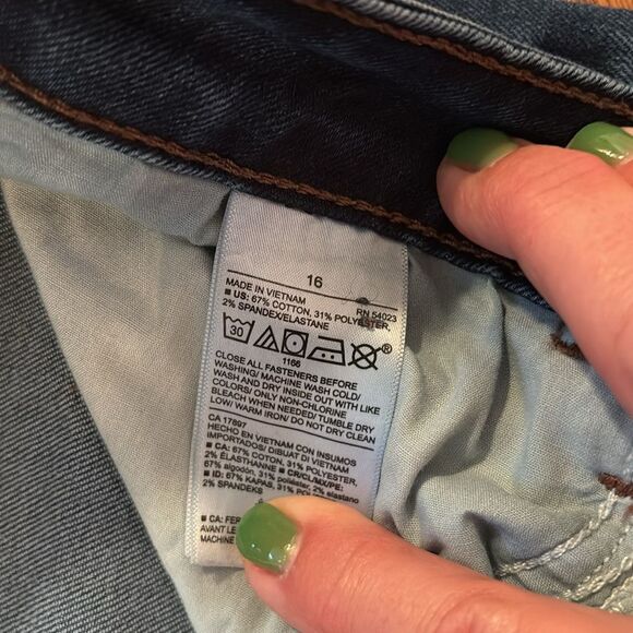 Old Navy jeans, size 16 high waist - Picture 6 of 8